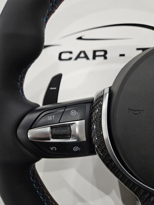 BMW 5 F10 M VOLAN F10 M-TECH sa airbagom CARBON