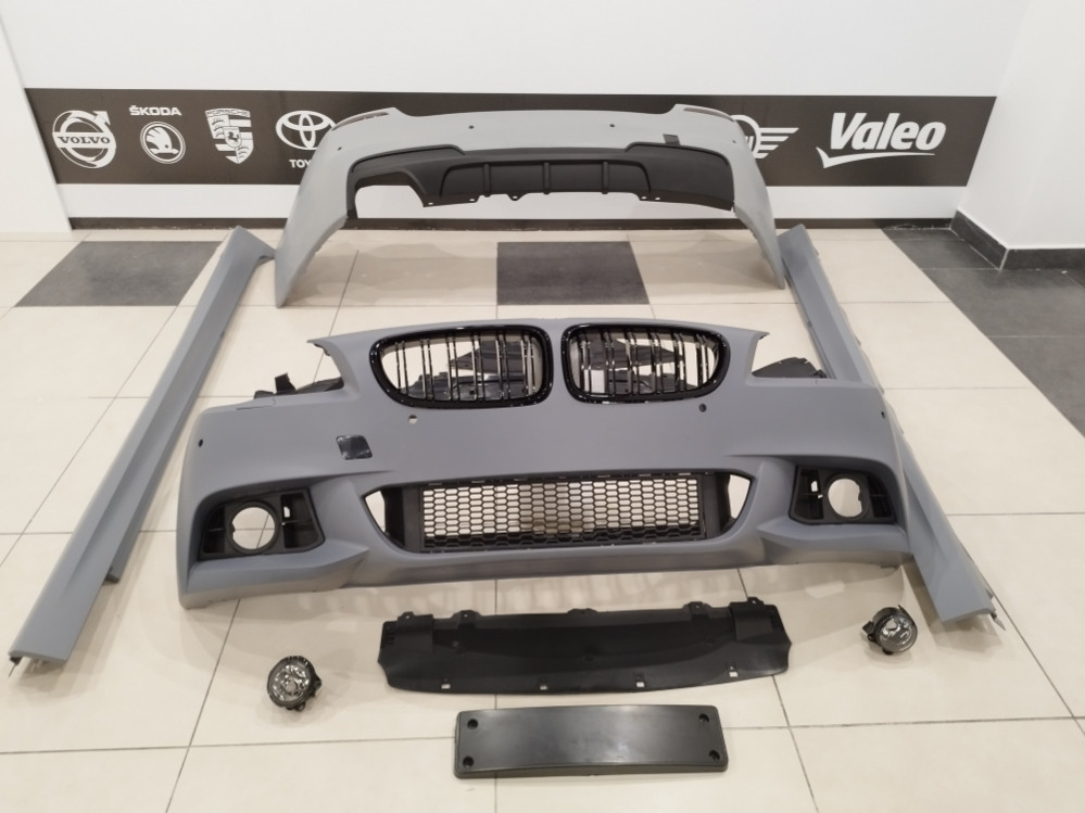 BMW F10 M paket Body Kit sa maglenkama griljama maskama
