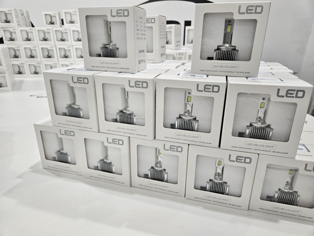 Xenon D1S LED Sijalice CANBUS bez greske 6000K Bijela