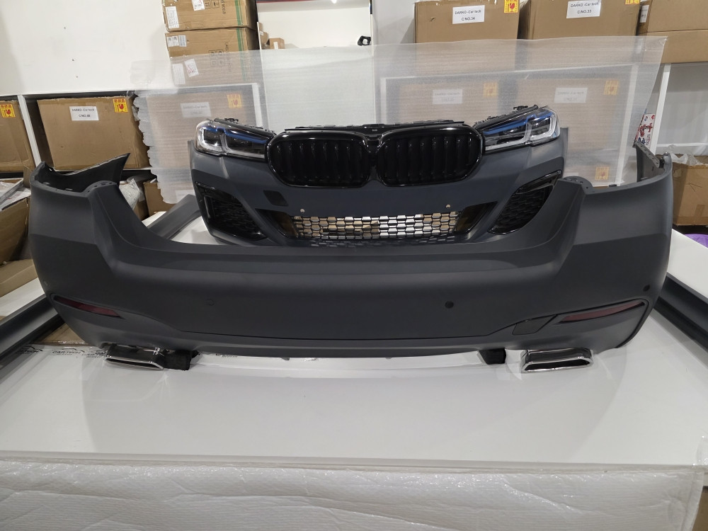 BMW 5 G30 Zadnji Branik Difuzor komplet konverzija zadnjeg dijela