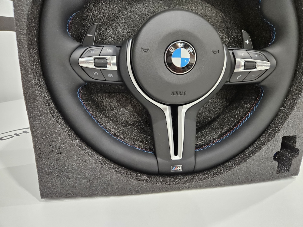 Volan BMW M tech F i E SERIJA sa airbagom F1 saltanje