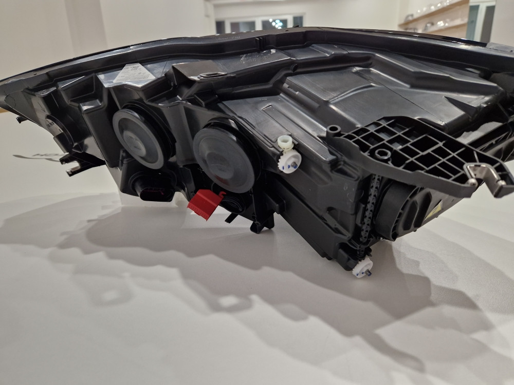 Lijevi Far Audi A6 4G 11-14 Bi-Xenon AFS sa led dnevnim
