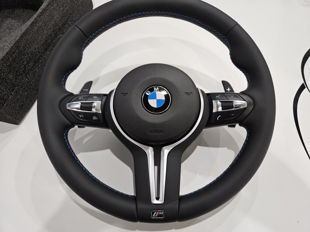 Volan BMW M tech F i E SERIJA sa airbagom  F1 saltanje