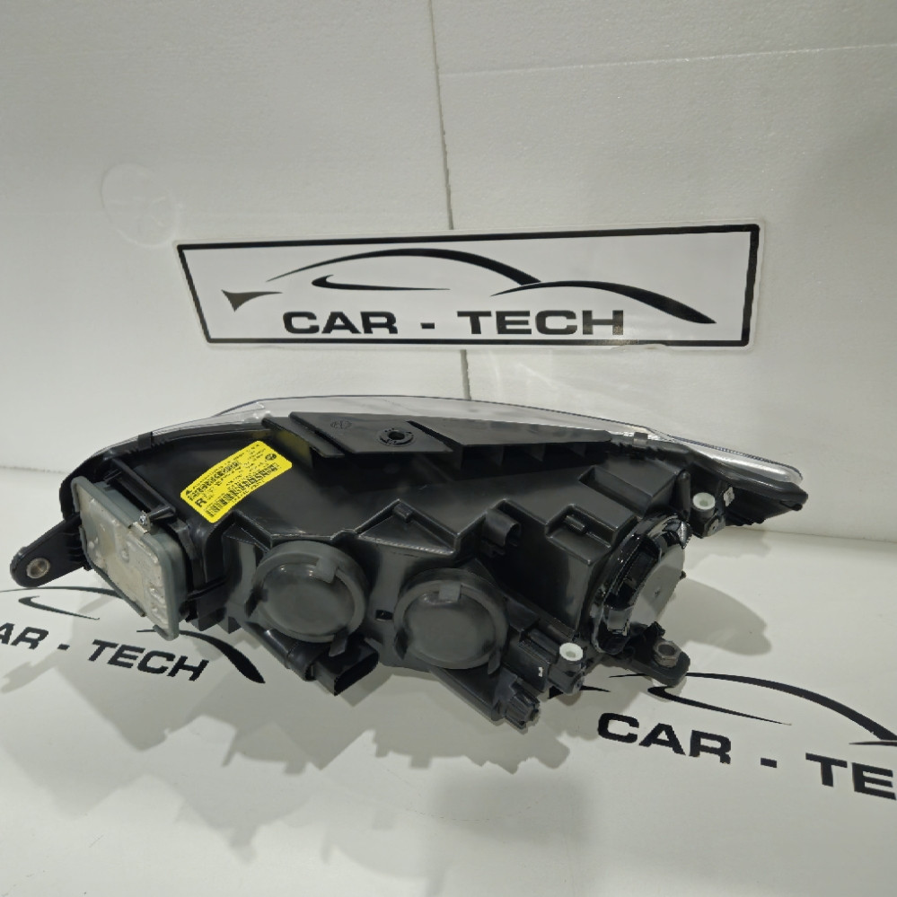Far PASSAT CC BI Xenon 2008-2012 Sa svim Elektronikama 850/kom