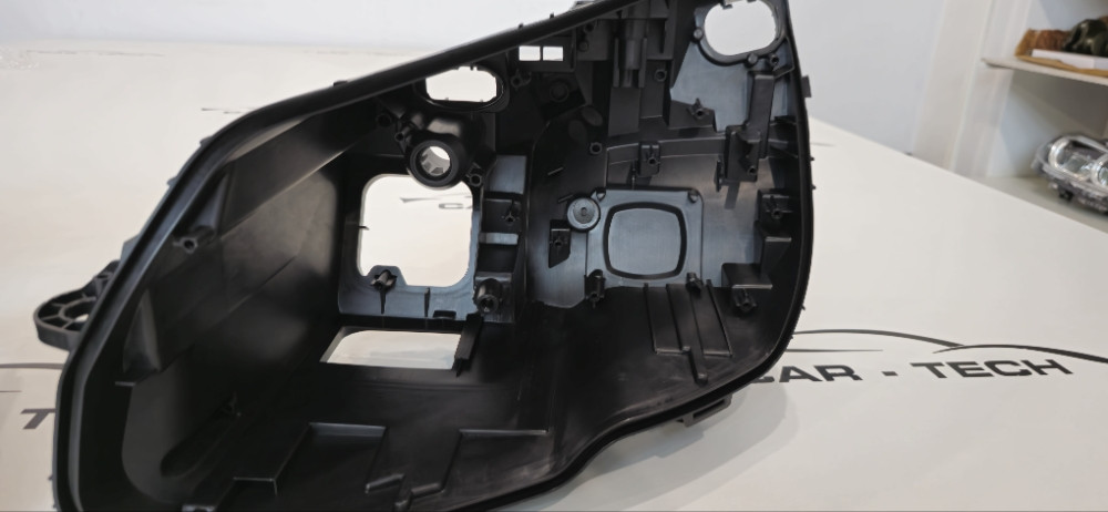 Kuciste fara Mercedes S klasa W222 14-17 LED ADAPTIVE