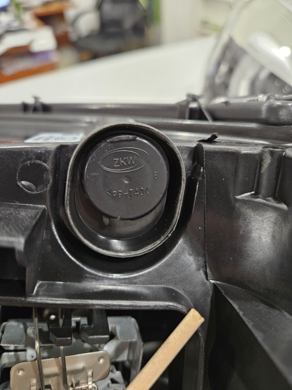 FAR BMW 7 F01 F02 bi xenon 7225229 ZKW lighting