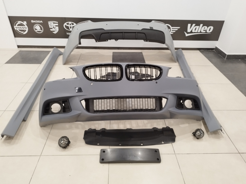BMW F10 M paket Body Kit sa maglenkama griljama maskama
