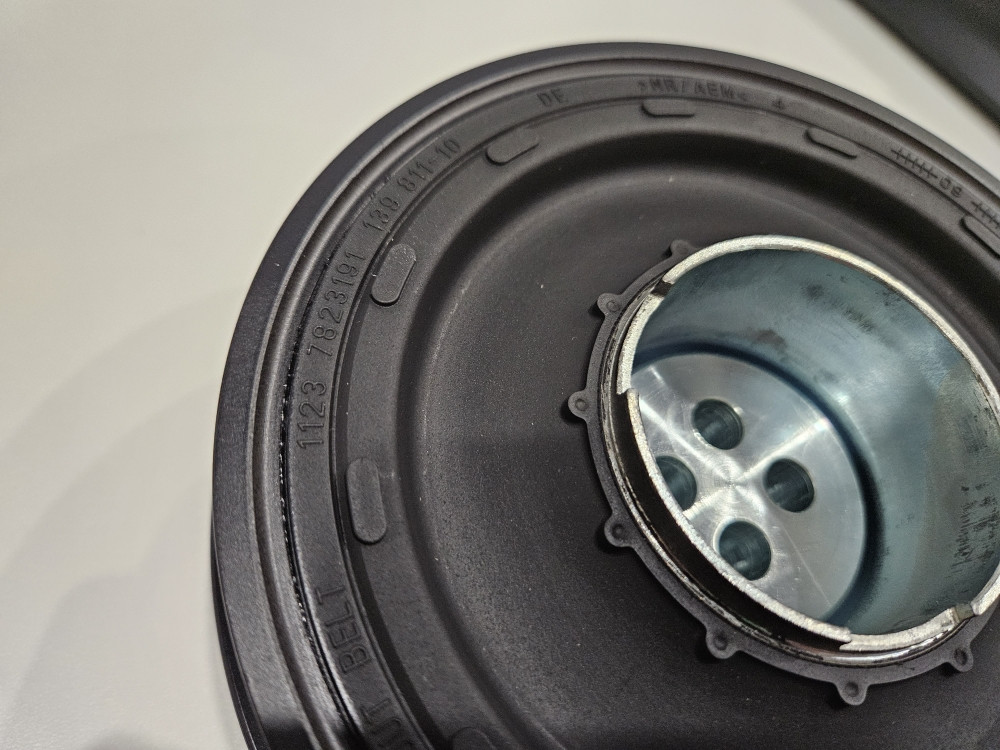 Remenica radilice BMW 1 3 5 E60 F30 E90 2.0 dizel N47