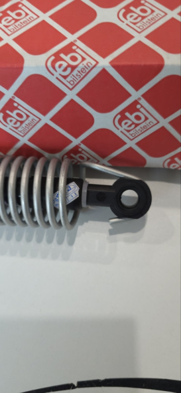 BMW 5 F10 Amortizer Gepeka haube Febi Bilstein NOVO