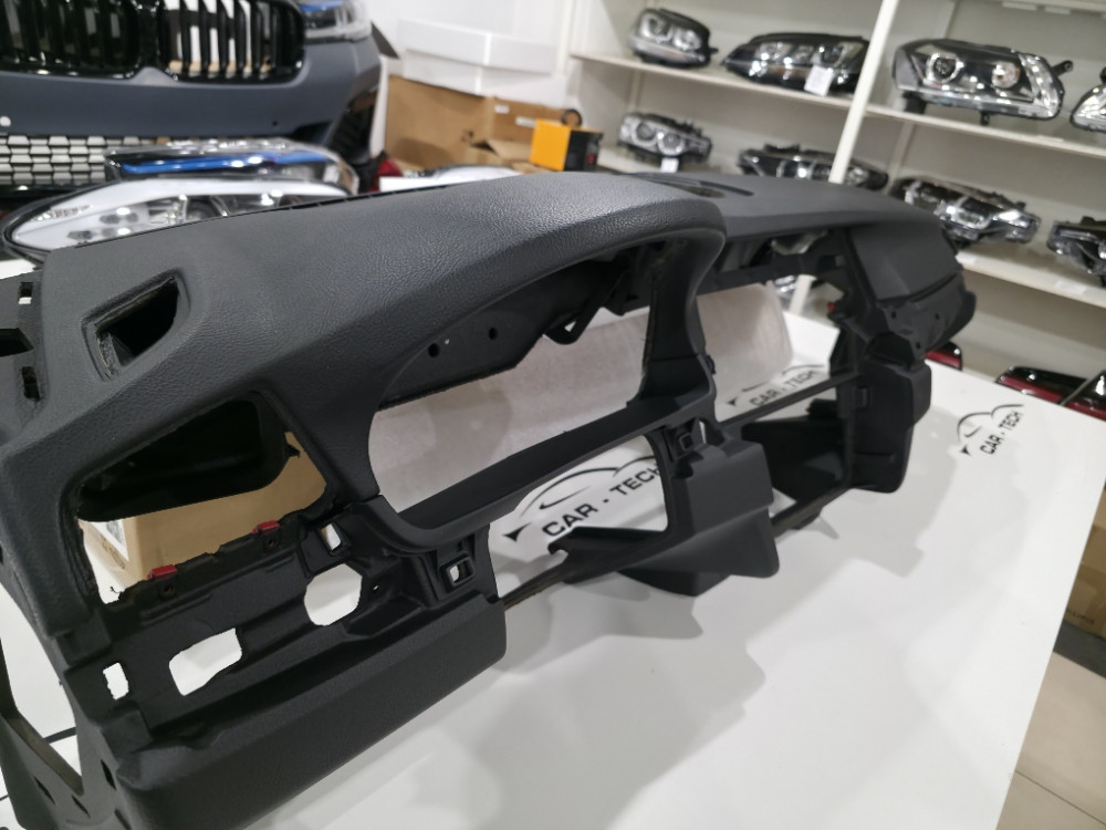 BMW F10 Instrument tabla sa airbagom