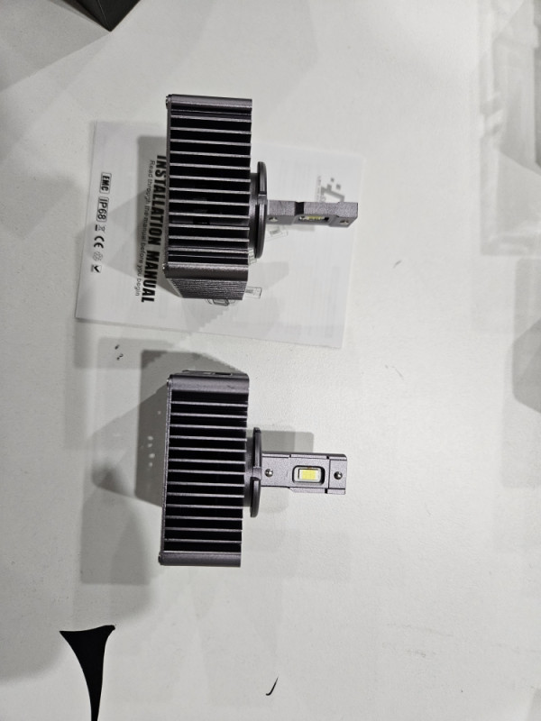 D5S LED Sijalice sa 2 godine garancije 35W 6000K SET