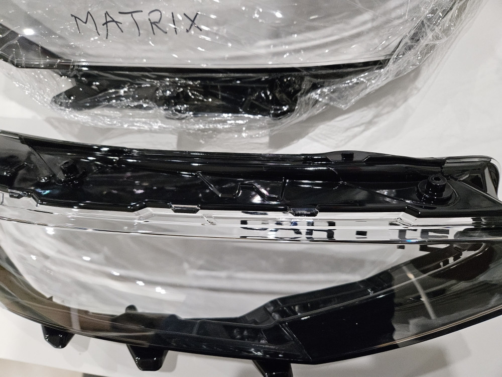 Staklo fara VW Passat B8.5 B 8.5 MATRIX far staklo VALEO