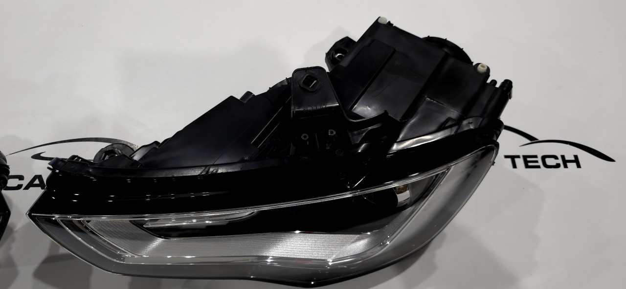 FAR AUDI A3 8V 2013-16 Xenon 8V0 941 005 006 Hella