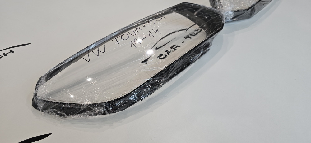 STAKLO FARA VW TOUAREG 2011-2014 tuareg