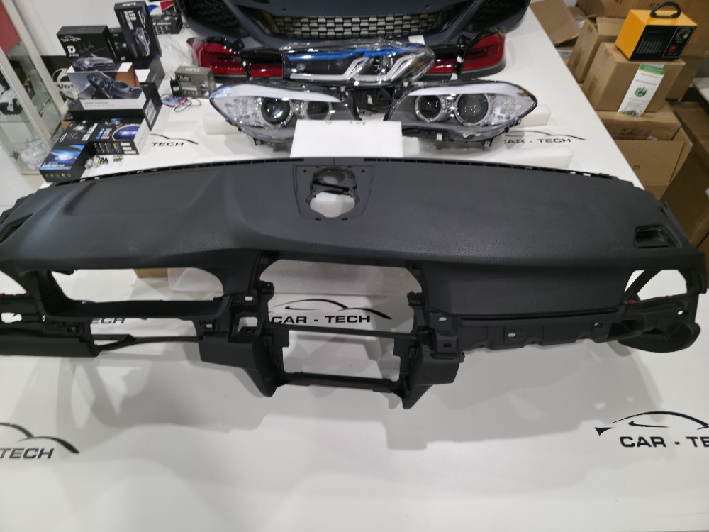 BMW F10 Instrument tabla sa airbagom