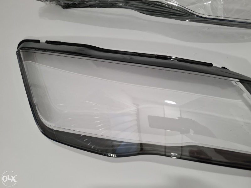 Staklo fara Audi A7 2011-2014 4G8