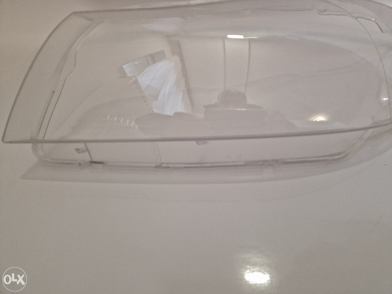 Staklo Fara BMW 3 E90 E91 stakla Fara Xenon