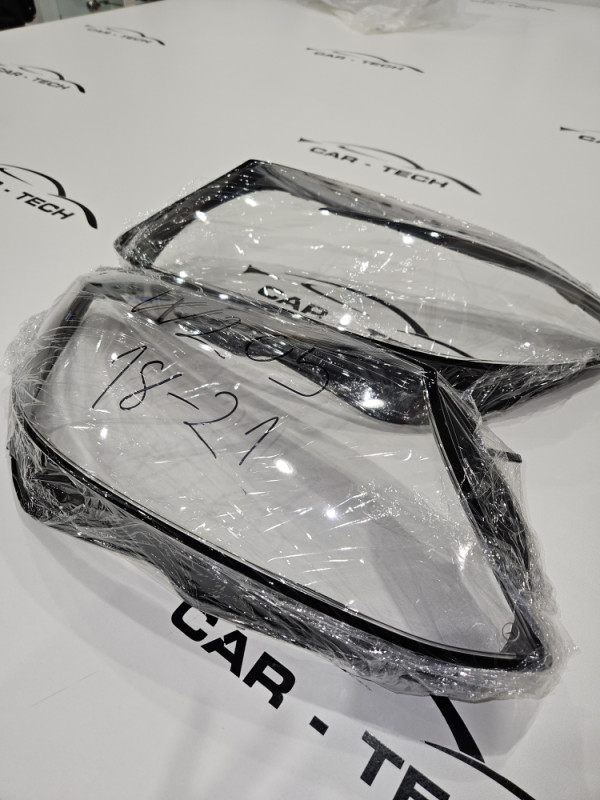 Staklo fara Mercedes C klasa W205 facelift 2018-21 far