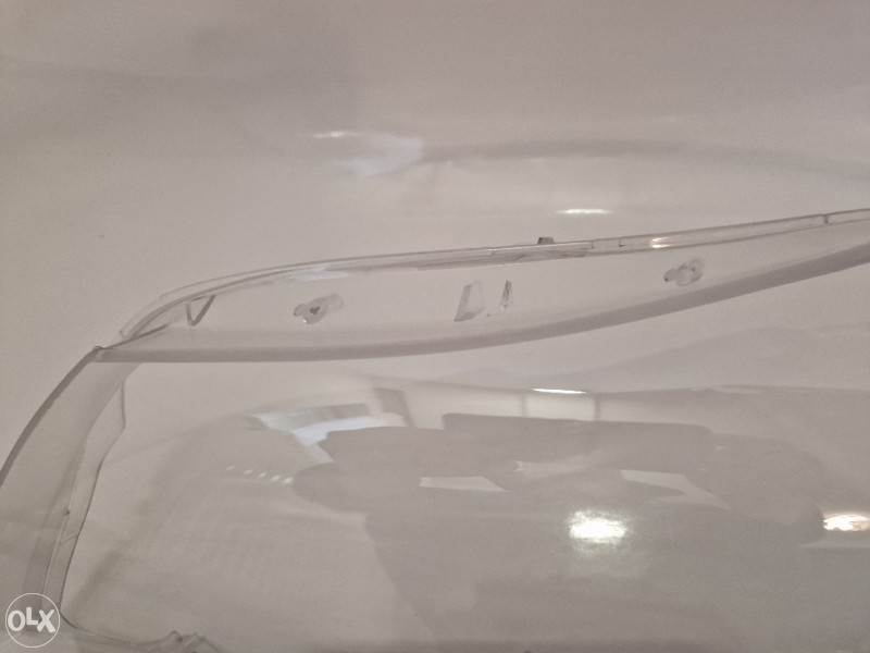Staklo Fara BMW 3 E90 E91 stakla Fara Xenon