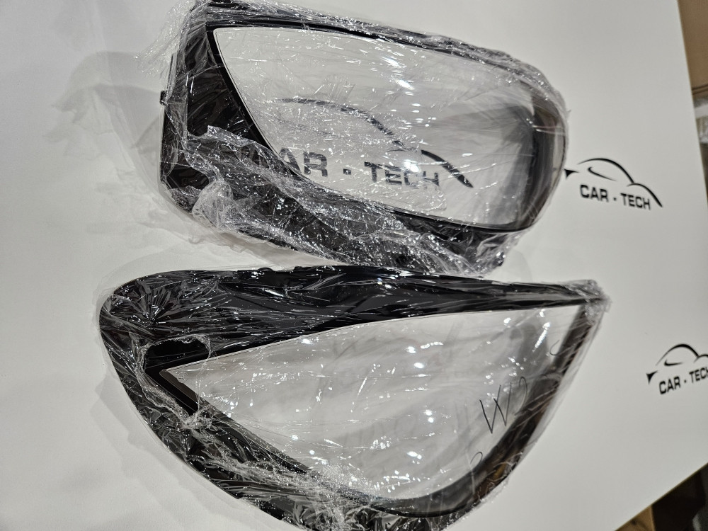 Mercedes C klasa Staklo fara W206 2021-2024 far