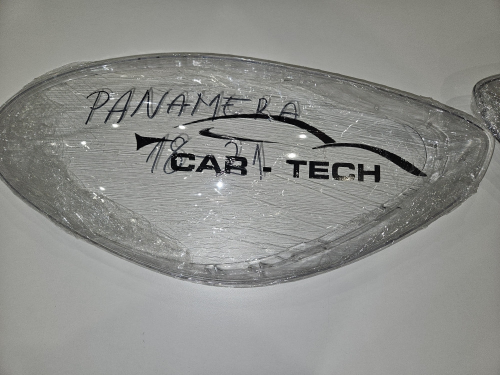 Staklo fara Porsche Panamera 2018-2021 971 far