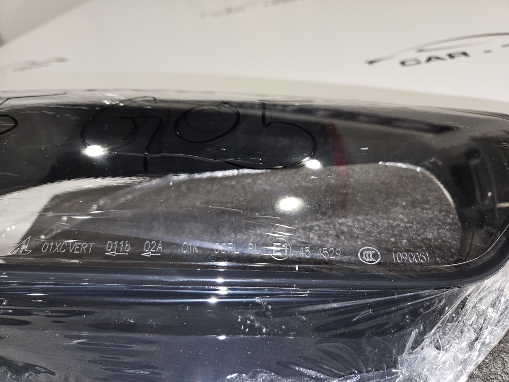Staklo fara BMW X6 G06 staklo za far 2020-2024