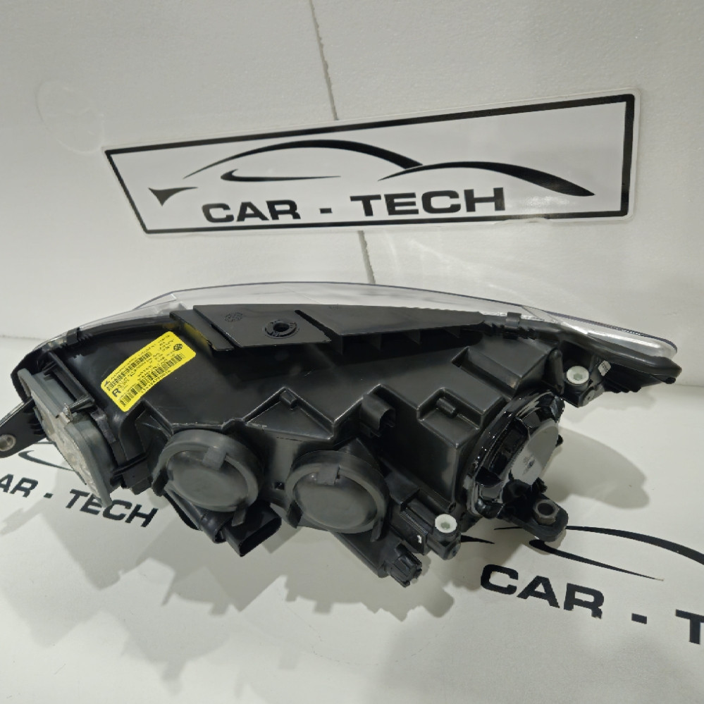 Far PASSAT CC BI Xenon 2008-2012 Sa svim Elektronikama 850/kom