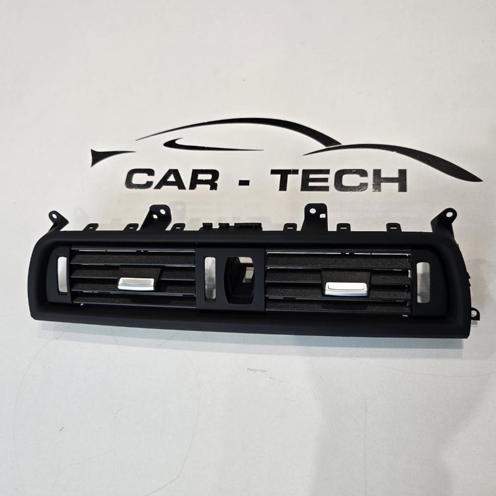 BMW F10 F11 resetka ventilacije centralna prednja