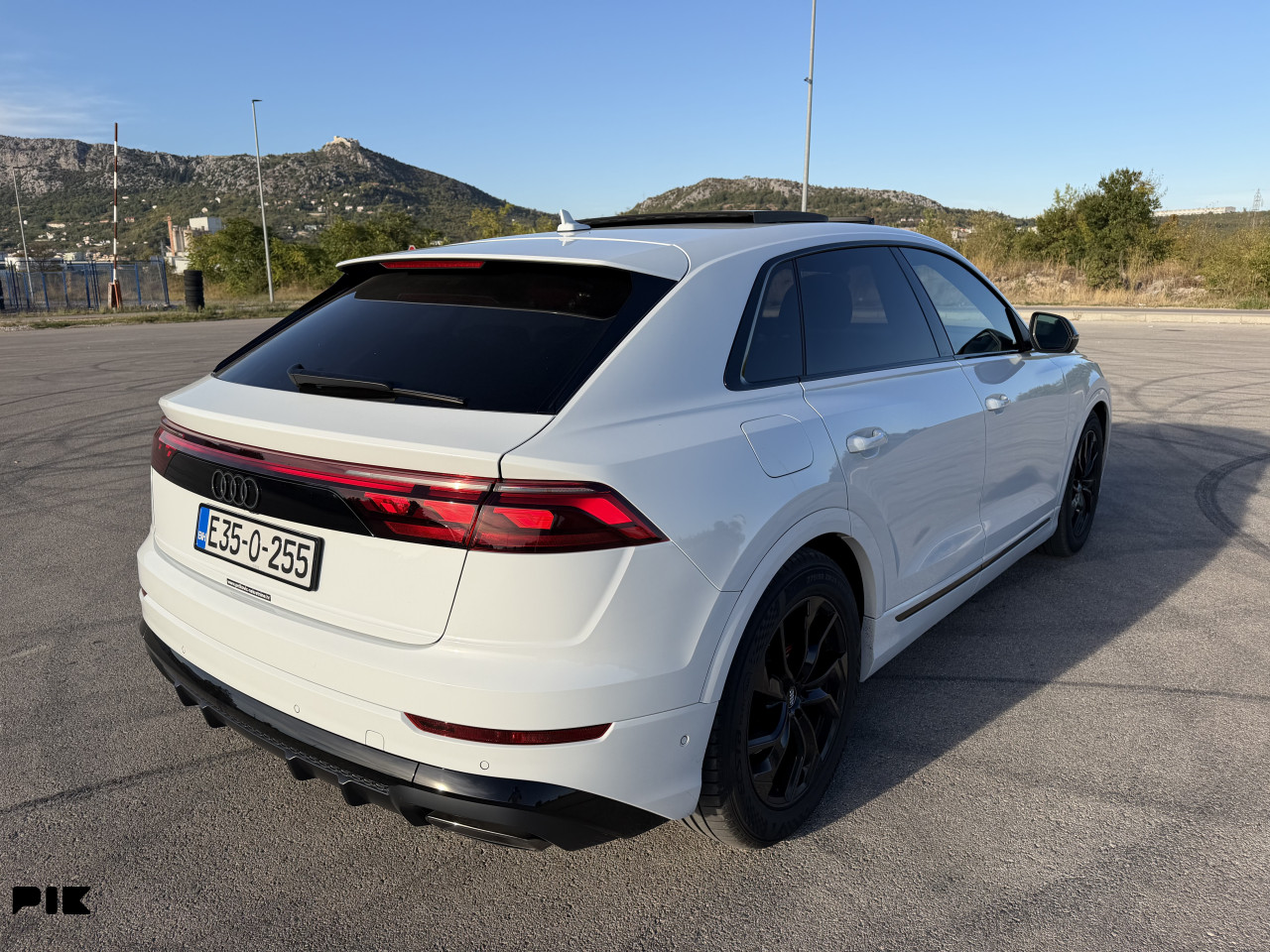 AUDI Q8 50 TDI QUATTRO 286KS 3x S LINE PANO 360 GARANCIJA NOVO
