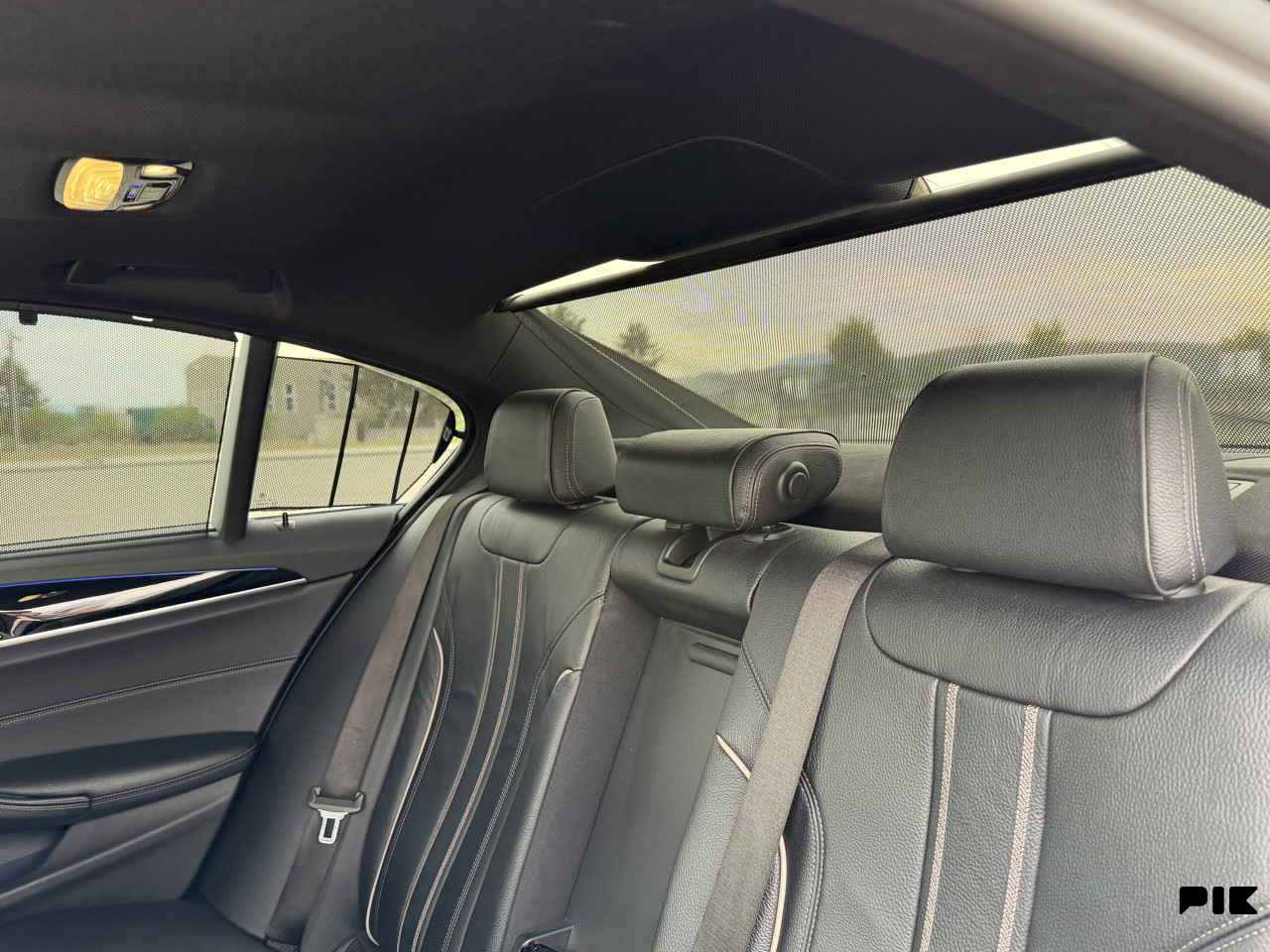 BMW M550i X-DRIVE 462KS FULL OPREMA