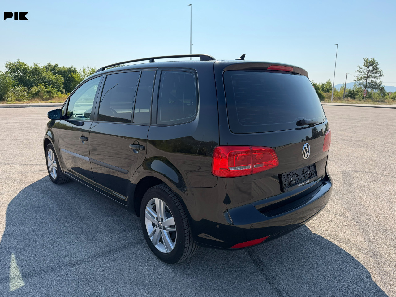 VOLKSWAGEN TOURAN 1.6 TDI DSG 105KS 2013 GOD