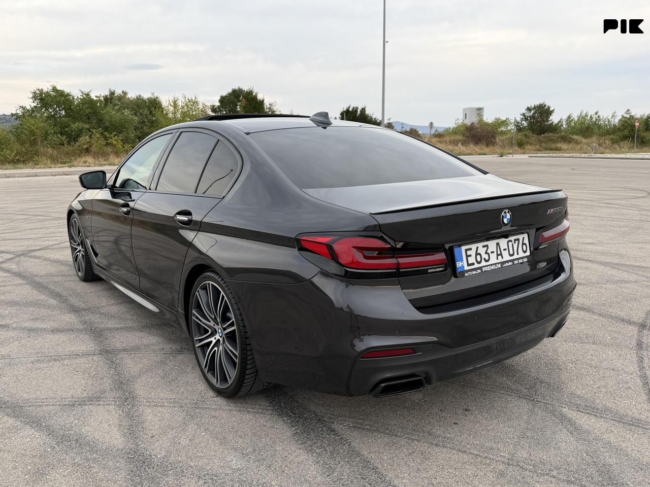 BMW M550i X-DRIVE 462KS FULL OPREMA