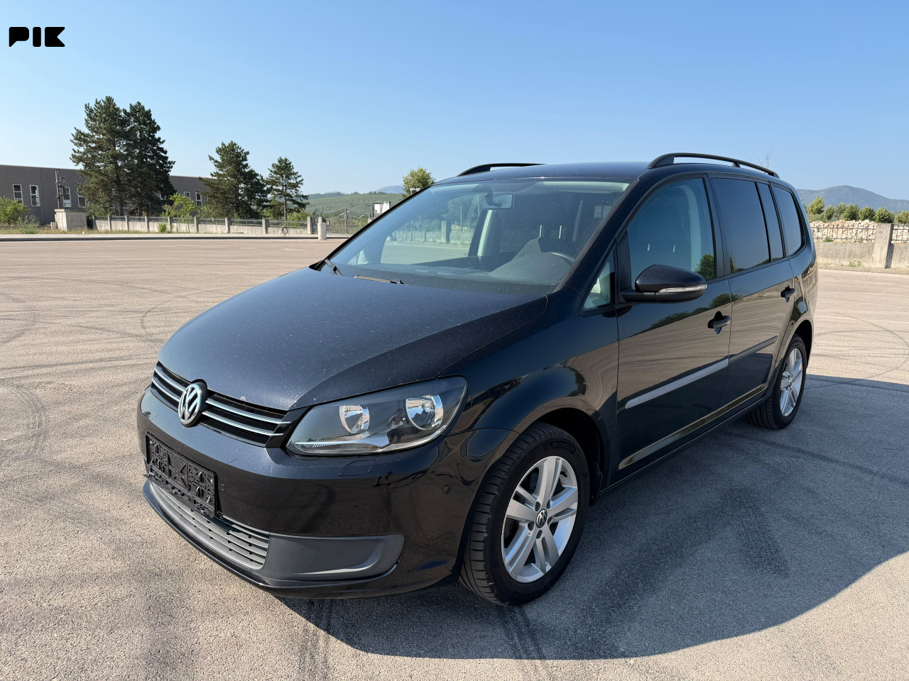 VOLKSWAGEN TOURAN 1.6 TDI DSG 105KS 2013 GOD
