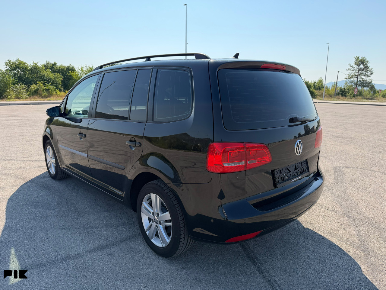 VOLKSWAGEN TOURAN 1.6 TDI DSG 105KS 2013 GOD