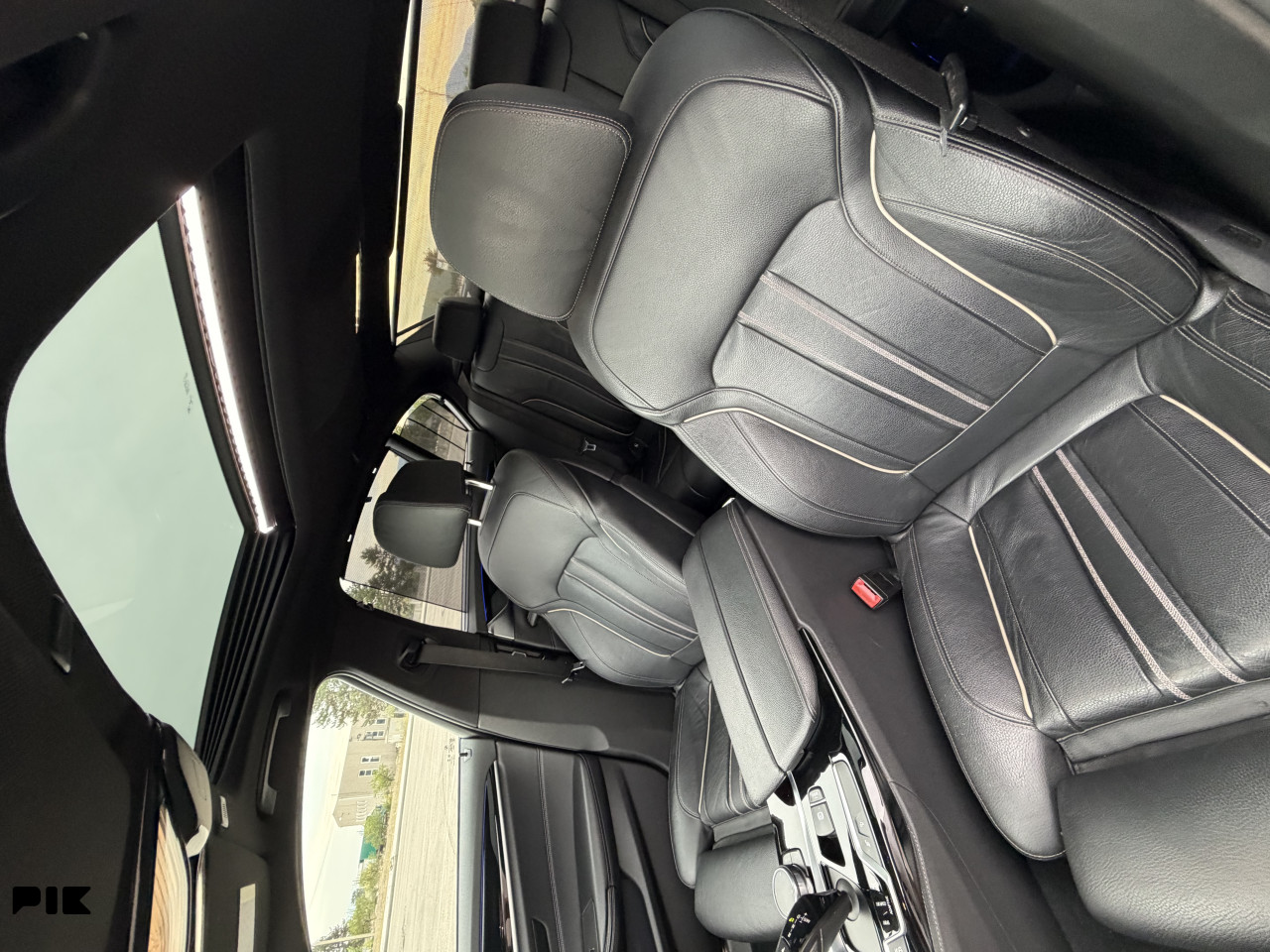 BMW M550i X-DRIVE 462KS FULL OPREMA