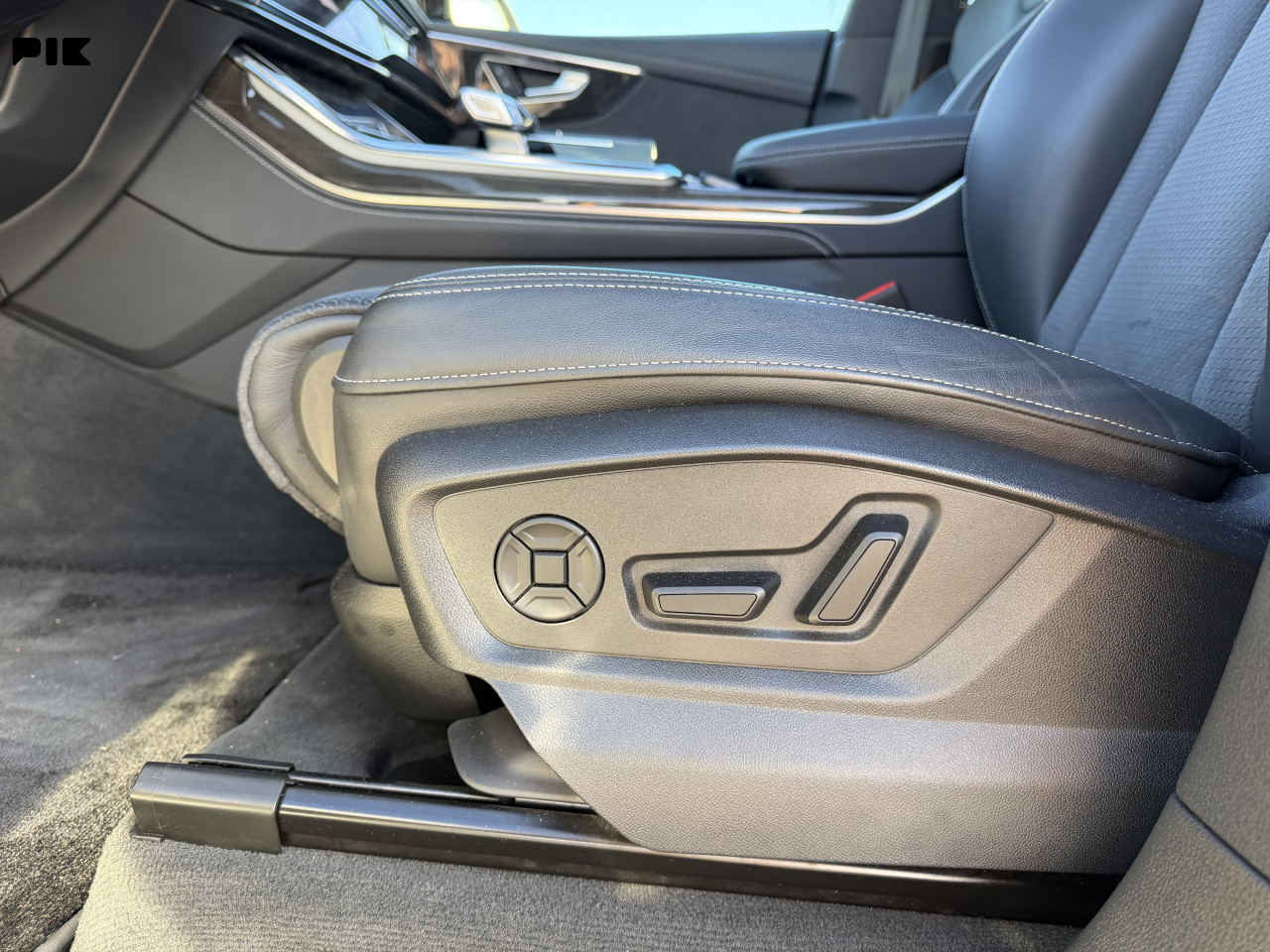 AUDI Q8 50 TDI QUATTRO 286KS 3x S LINE PANO 360 GARANCIJA NOVO
