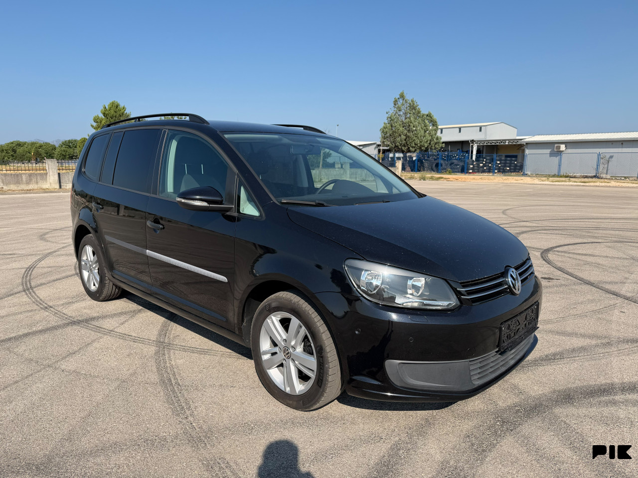 VOLKSWAGEN TOURAN 1.6 TDI DSG 105KS 2013 GOD