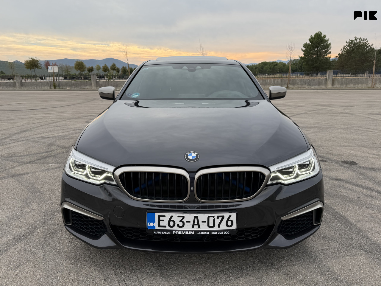 BMW M550i X-DRIVE 462KS FULL OPREMA