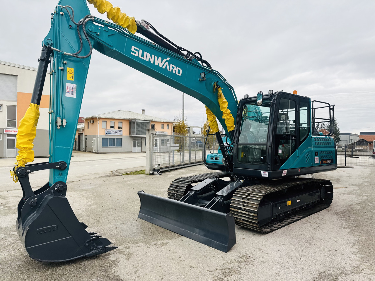 Mini Bager Gusjenicar Sunward SWE155F 16 TONA