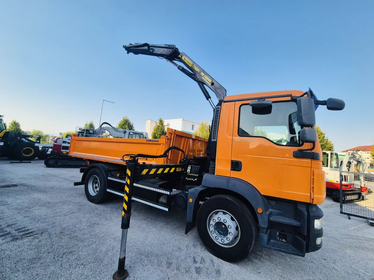 Kamion Man 18290 Kiper Kran 4X2 Spera