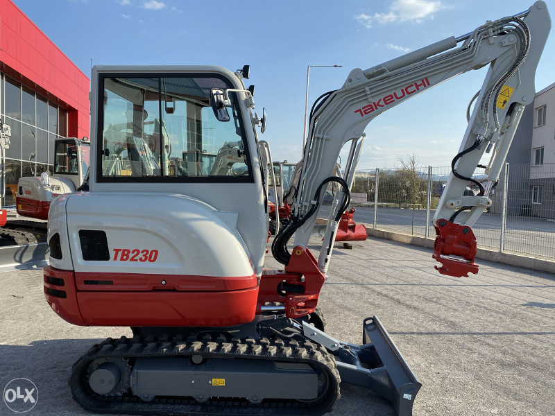 Mini Bager Gusjenicar TAKEUCHI TB230 ODMAH DOSTUPNO