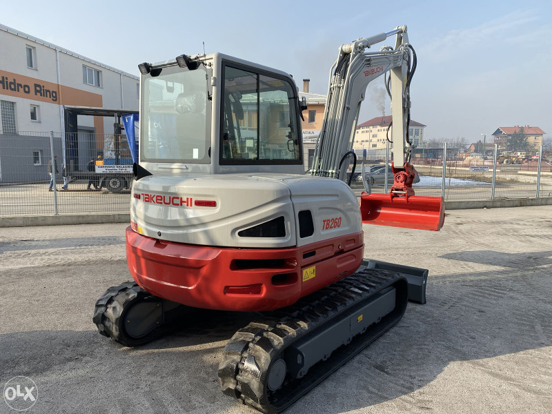 Mini bager Takeuchi TB260