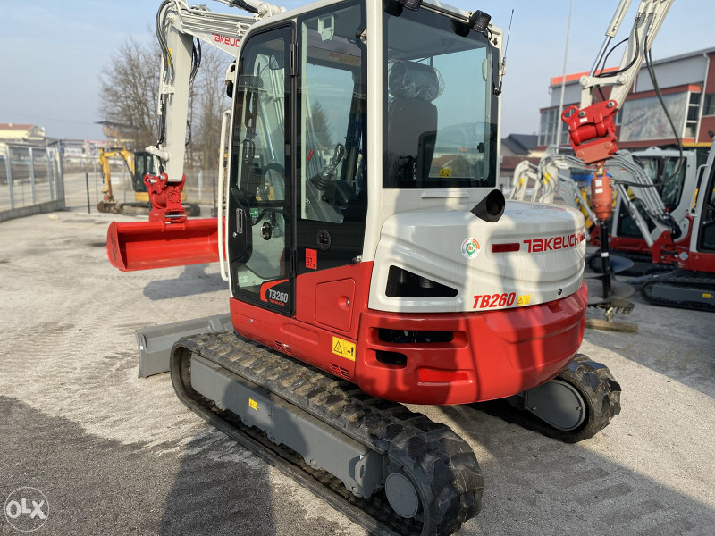 Mini bager Takeuchi TB260