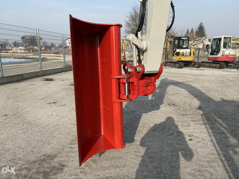 Mini bager Takeuchi TB260