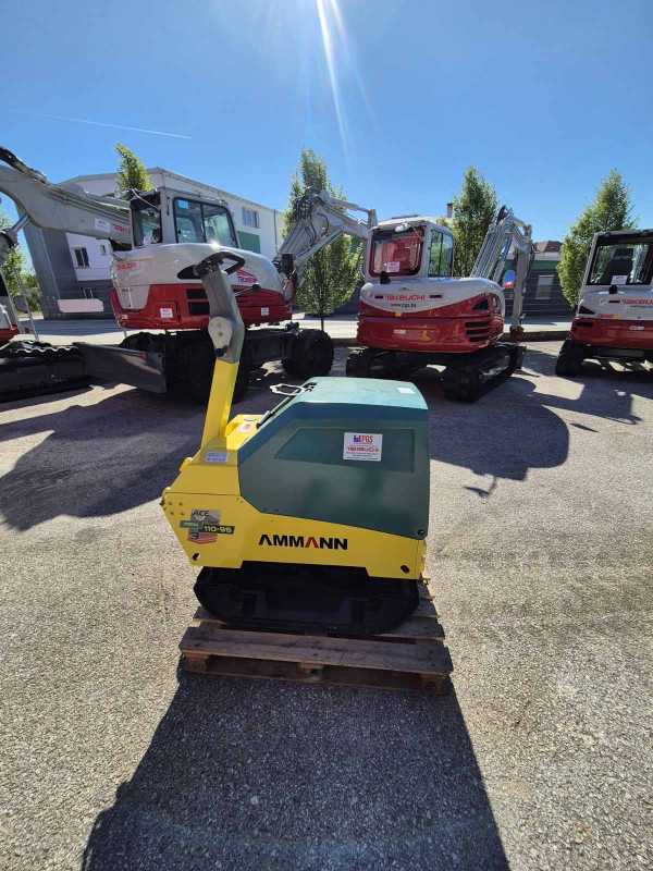 Vibro Nabijac Zaba Amman APH110 830kg