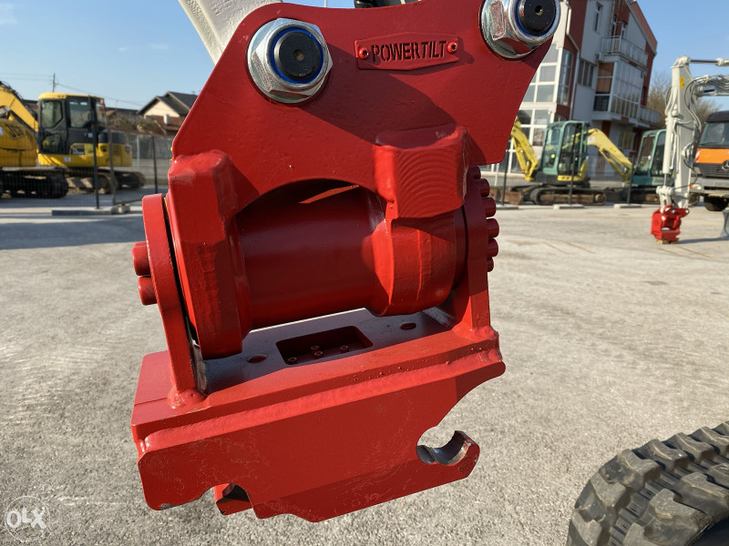 Mini Bager Gusjenicar TAKEUCHI TB230 ODMAH DOSTUPNO