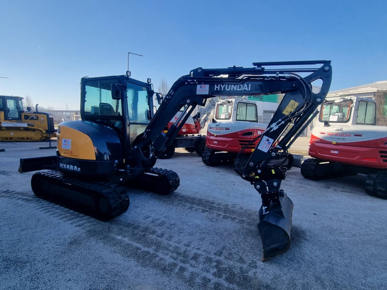 Mini Bager Hyundai HX48Az Bager ima 72 sata