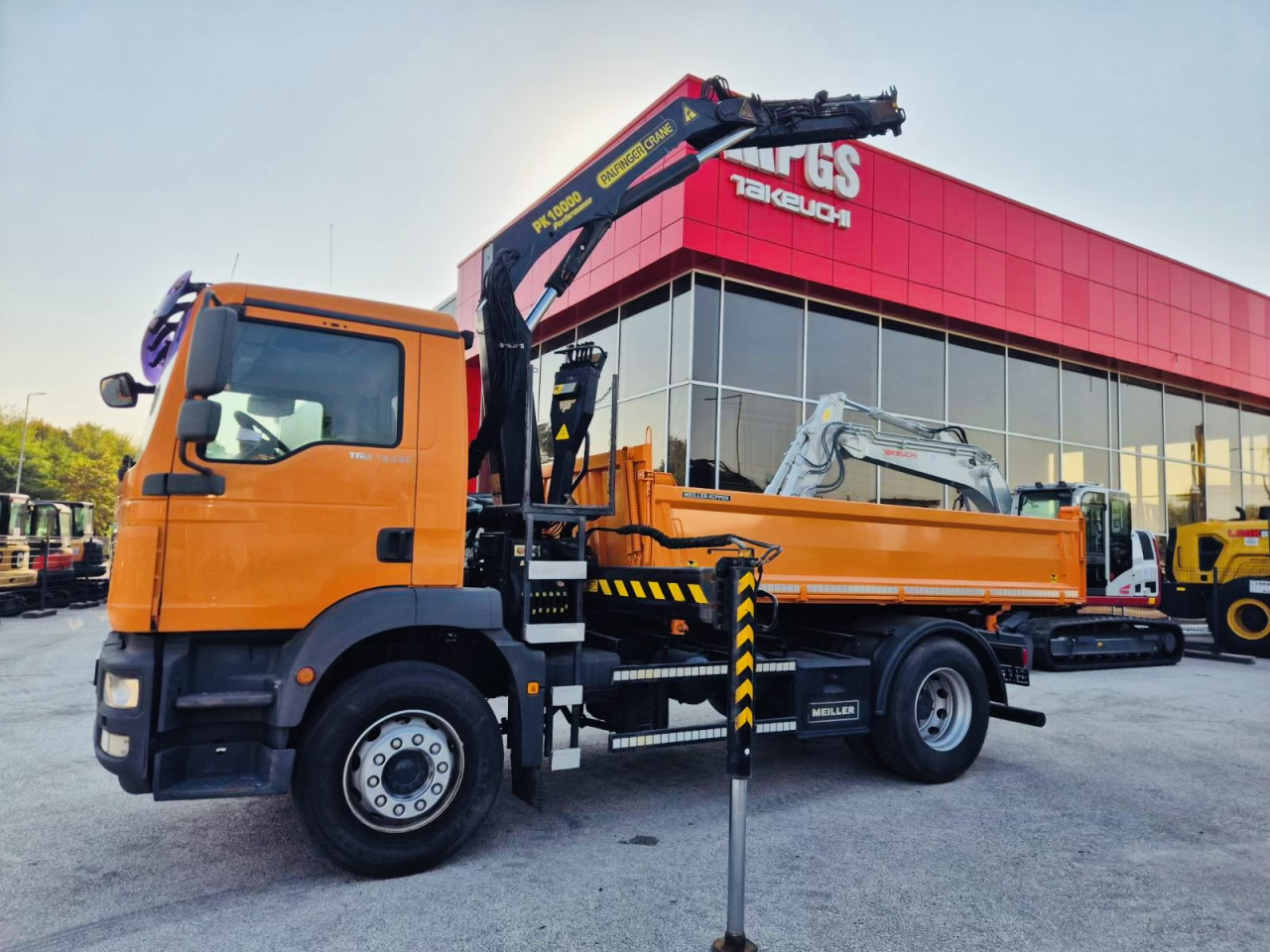 Kamion Man 18290 Kiper Kran 4X2 Spera