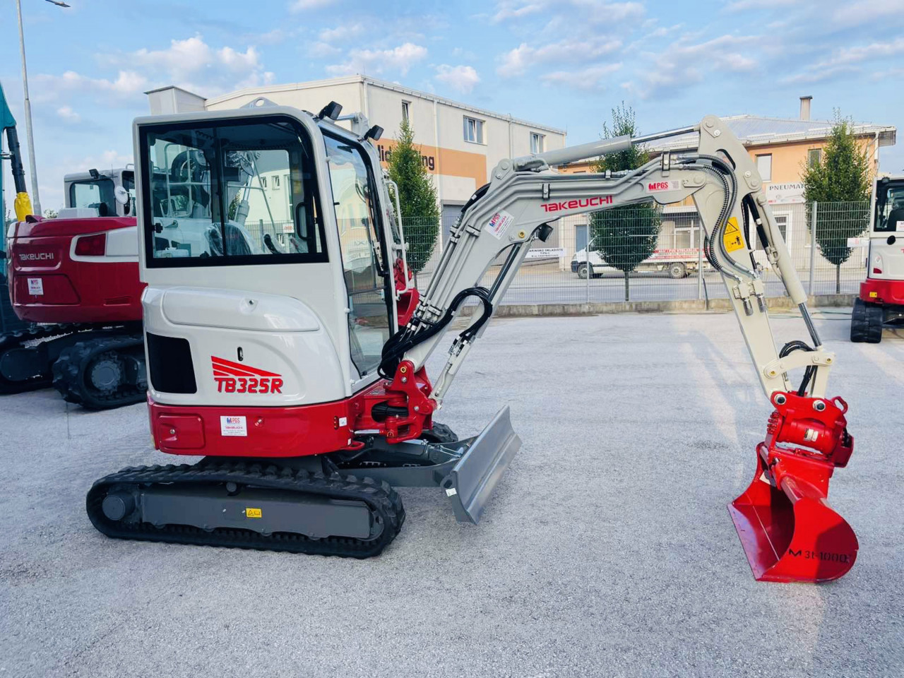 Mini Bager TAKEUCHI TB325R