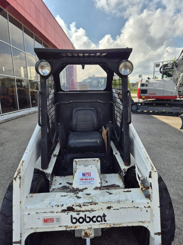Utovarivac Bobcat 743